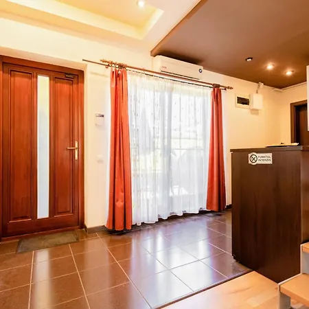 Cross Square House - Spacious 2 Level Home, 2br, 3baths, Terrace - By Realtrust * Timişoara
